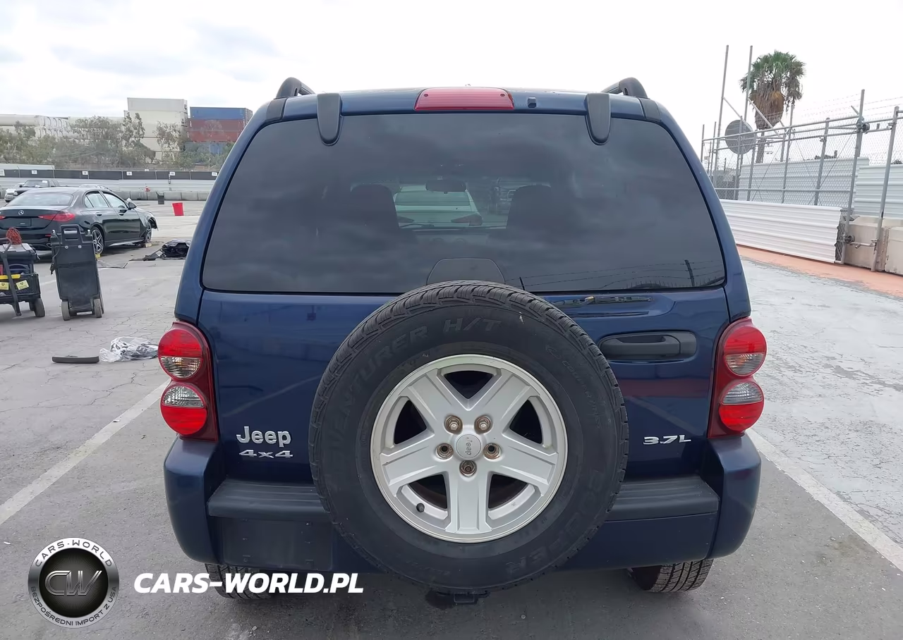 2007 Jeep Liberty Sport VIN:1J4GL48K67W566961 - 16