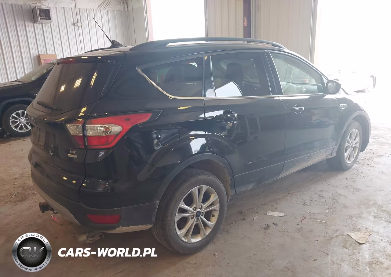 2018 Ford Escape Se VIN:1FMCU9GD8JUB71597 - 4