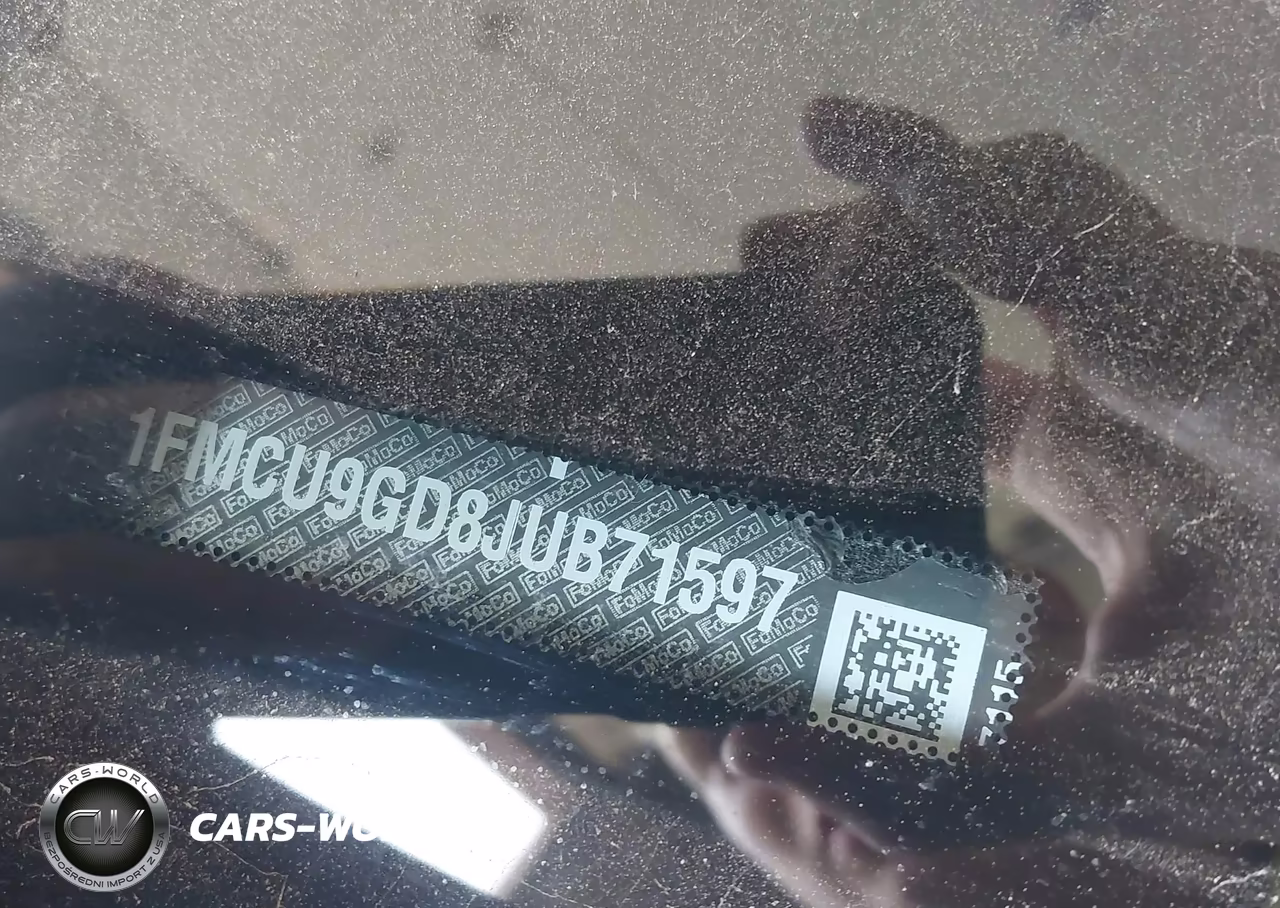 2018 Ford Escape Se VIN:1FMCU9GD8JUB71597 - 9
