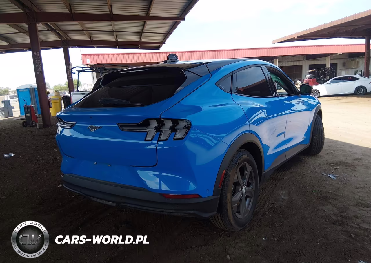 2023 Ford Mustang Mach-E Select VIN:3FMTK1R49PMA62308 - 4