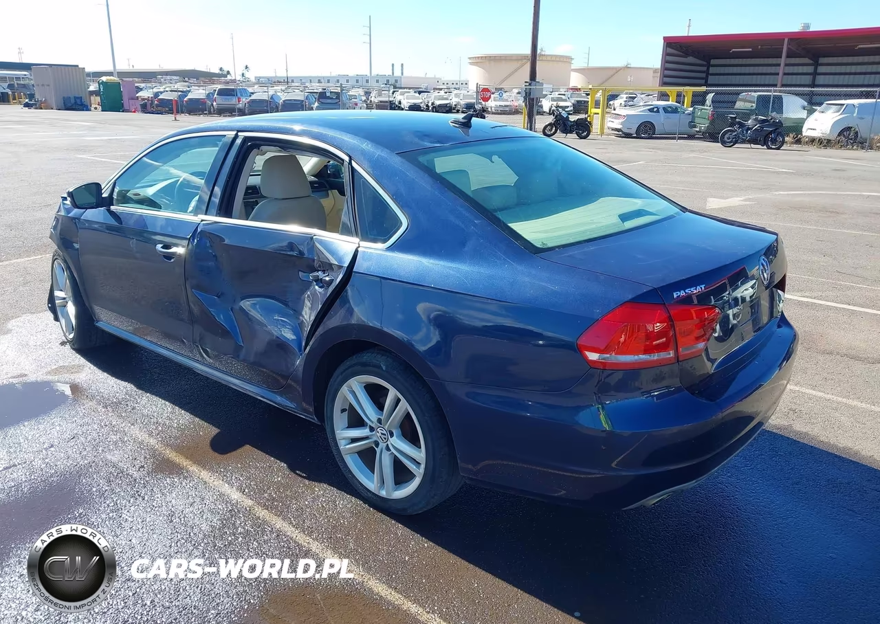 2014 Volkswagen Passat 2.0L Tdi Se VIN:1VWBN7A36EC085814 - 3