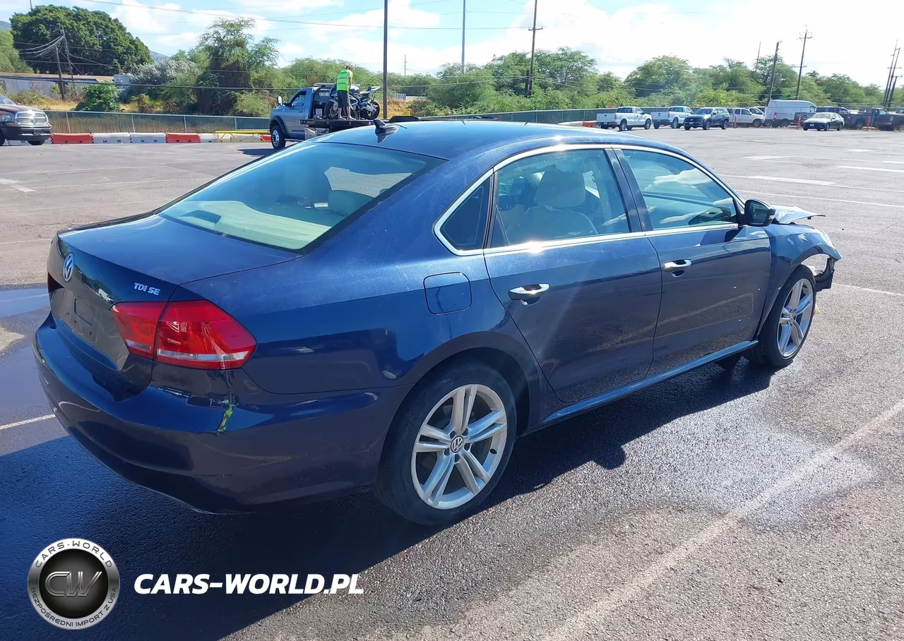 2014 Volkswagen Passat 2.0L Tdi Se VIN:1VWBN7A36EC085814 - 4