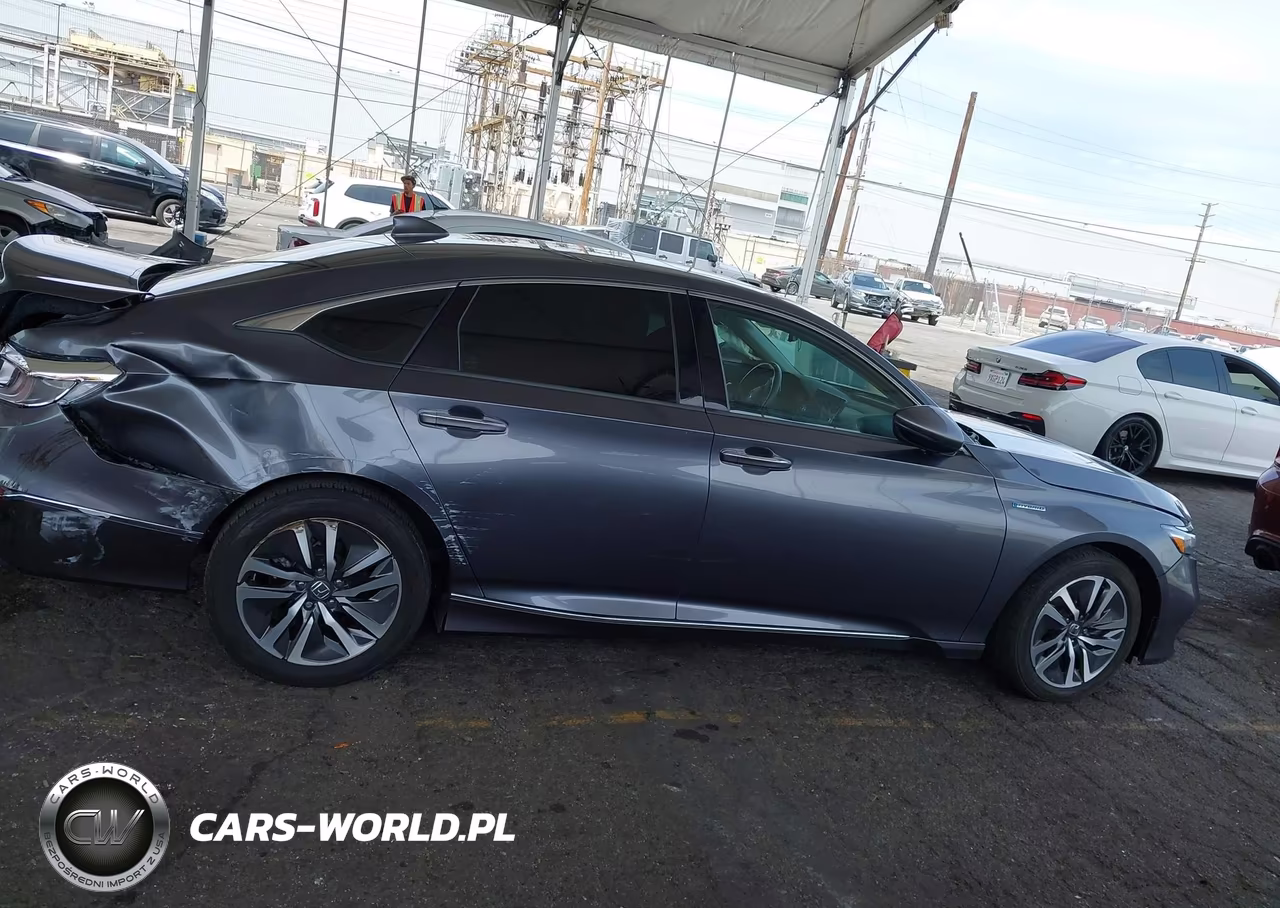 2020 Honda Accord Hybrid Touring VIN:1HGCV3F90LA013157 - 13