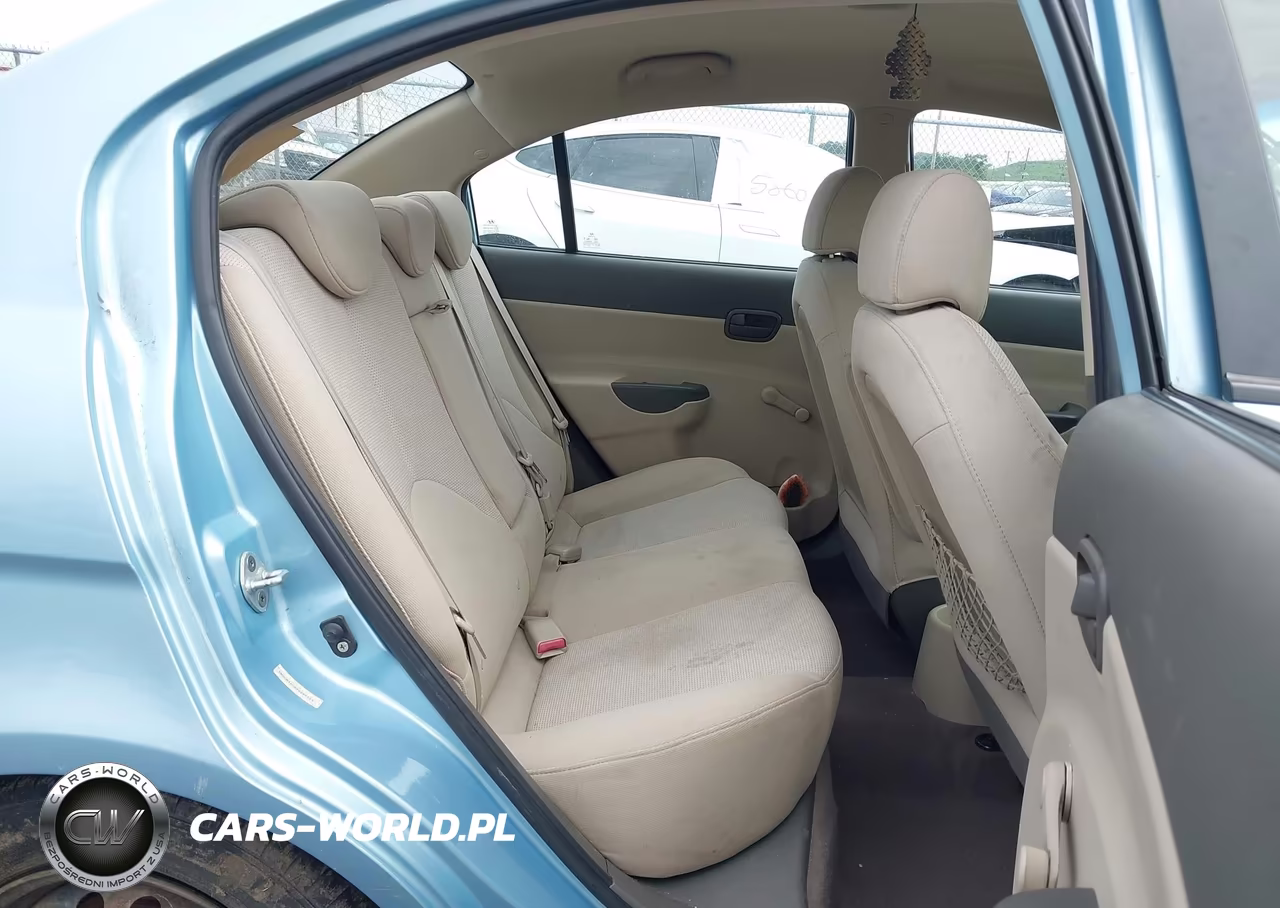 2009 Hyundai Accent Gls VIN:KMHCN46C89U285524 - 8