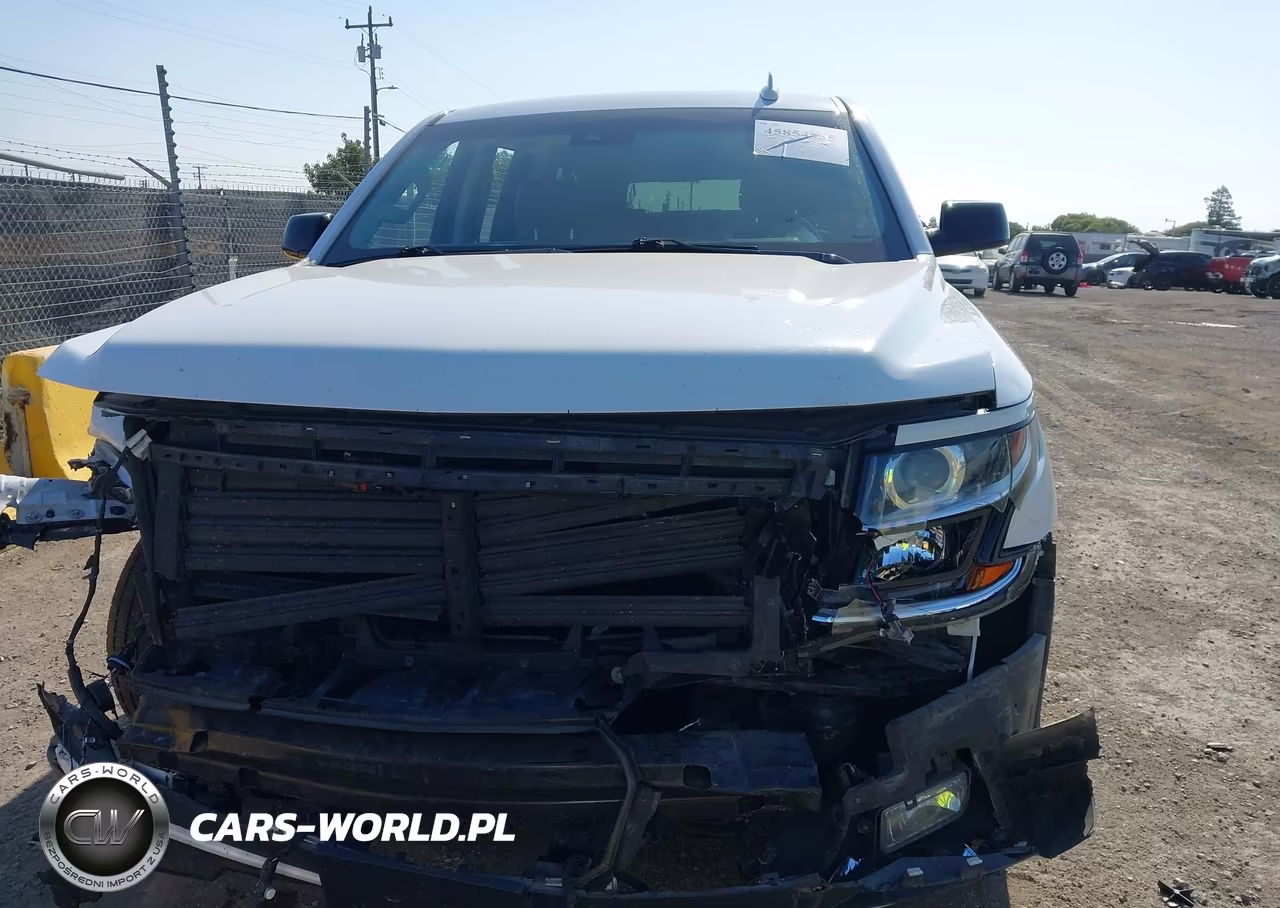2018 Chevrolet Suburban Premier VIN:1GNSKJKC1JR318309 - 12