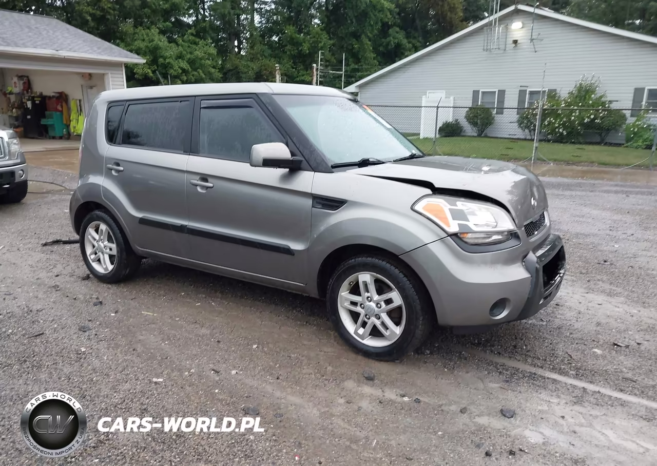 2011 Kia Soul +