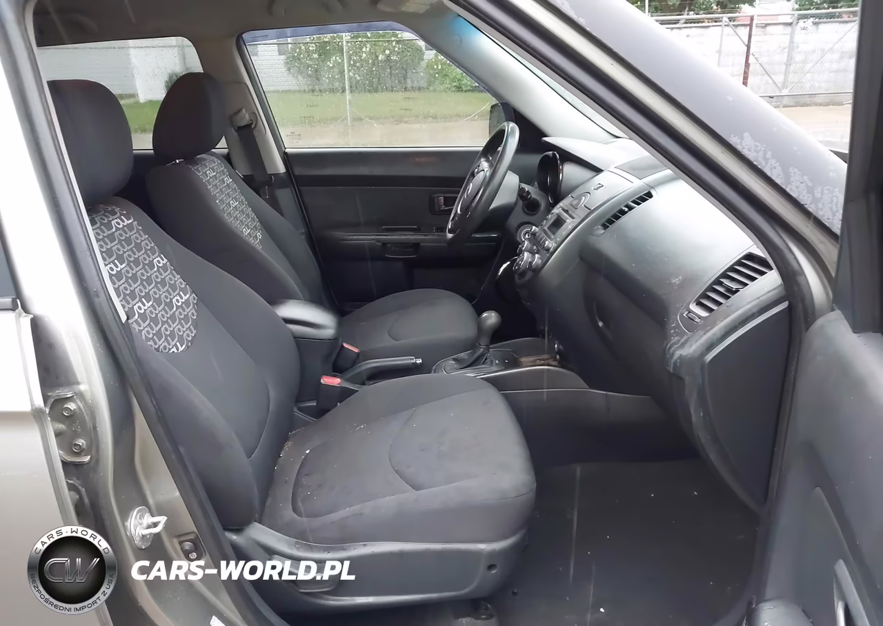 2011 Kia Soul + VIN:KNDJT2A29B7323187 - 5