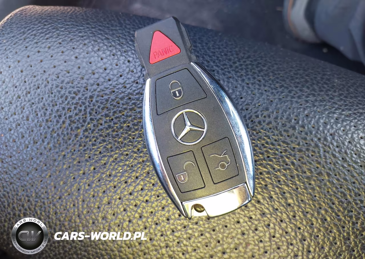 2015 Mercedes-Benz C 300 Sport 4Matic VIN:55SWF4KB8FU051088 - 11