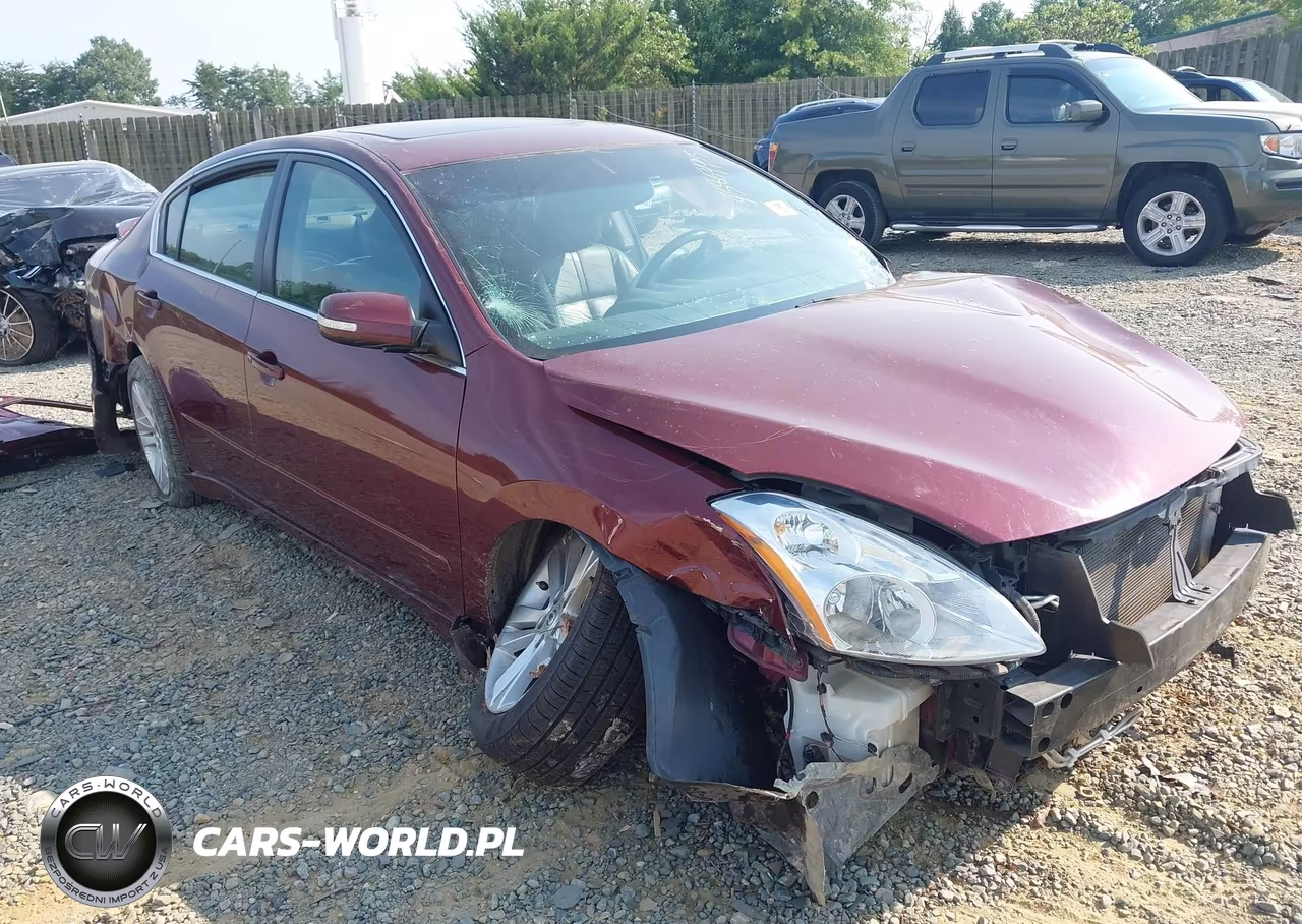 2011 Nissan Altima 3.5 Sr – zdjęcie 1 z 12