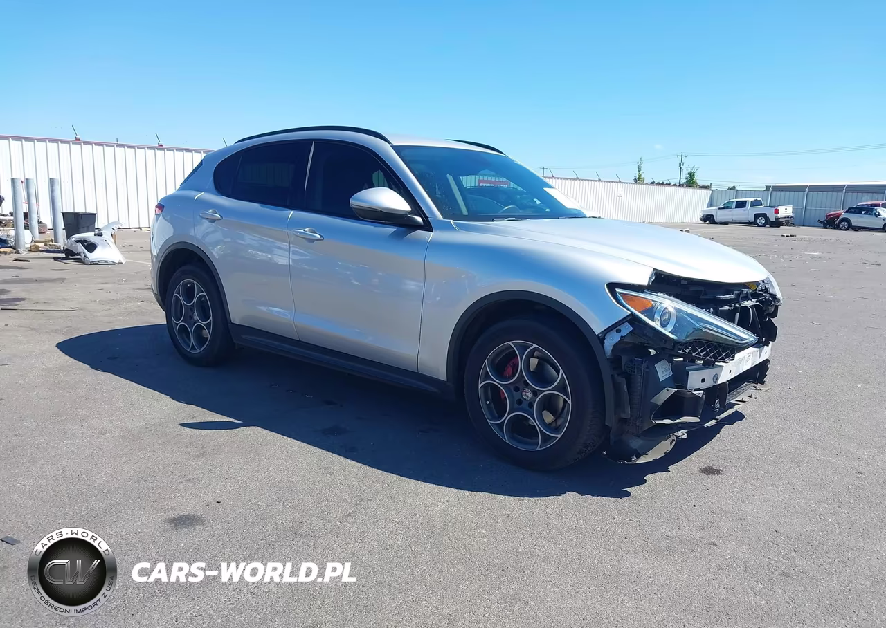 2018 Alfa Romeo Stelvio Sport Awd – zdjęcie 1 z 18