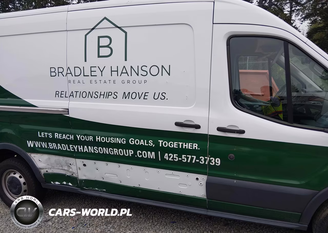 2018 Ford Transit-150 VIN:1FTYE2CM8JKA60953 - 13