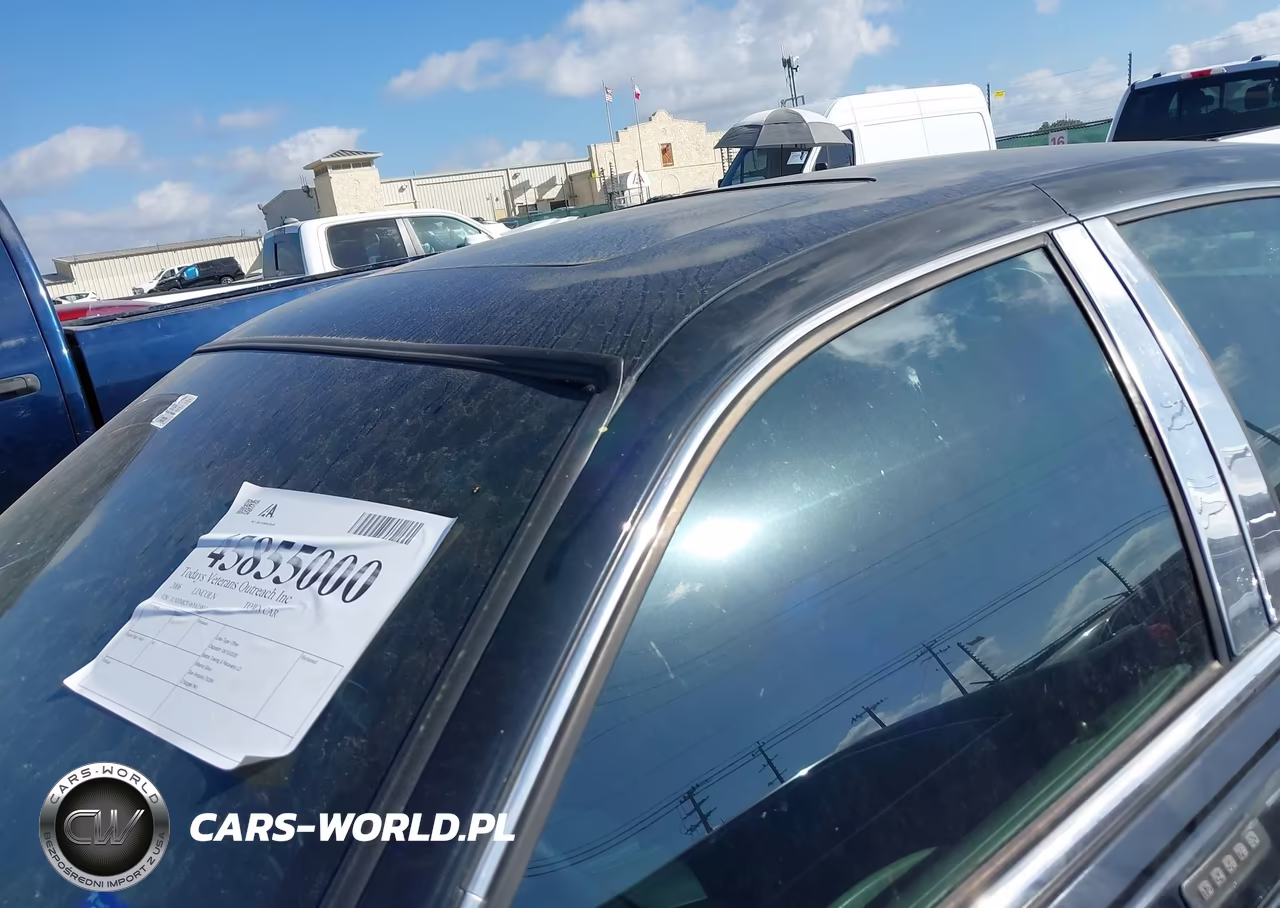2006 Lincoln Town Car Signature Limited VIN:1LNHM82V46Y635811 - 15