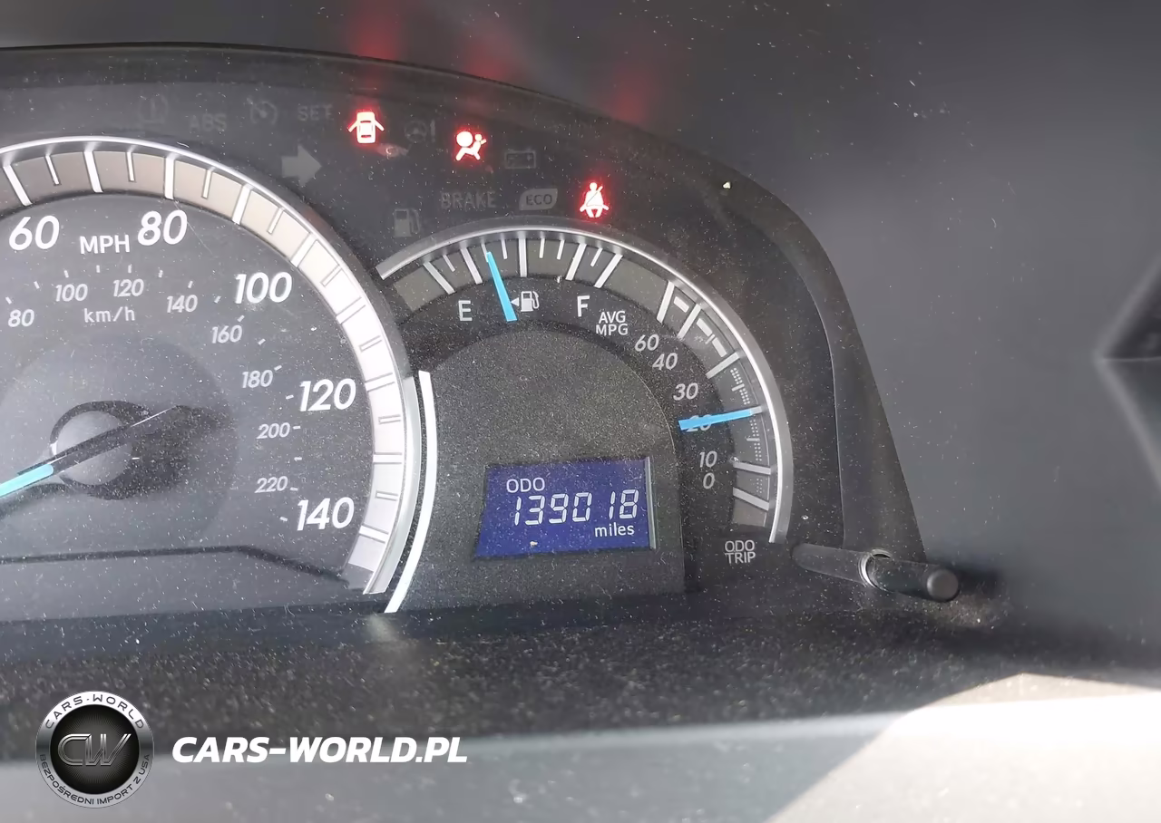 2014 Toyota Camry Se Sport VIN:4T1BF1FK1EU470569 - 16