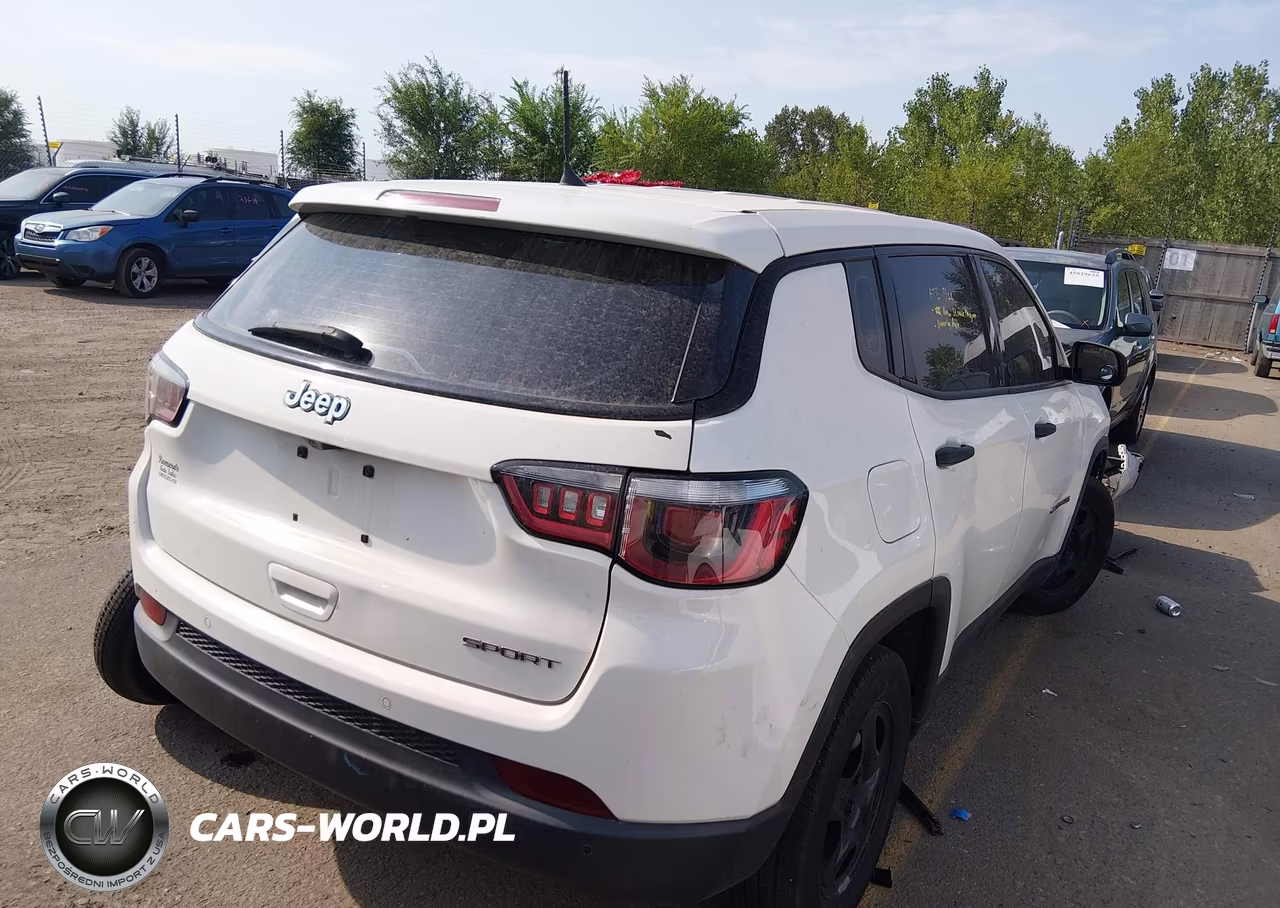 2017 Jeep New Compass Sport Fwd VIN:3C4NJCAB8HT661049 - 4