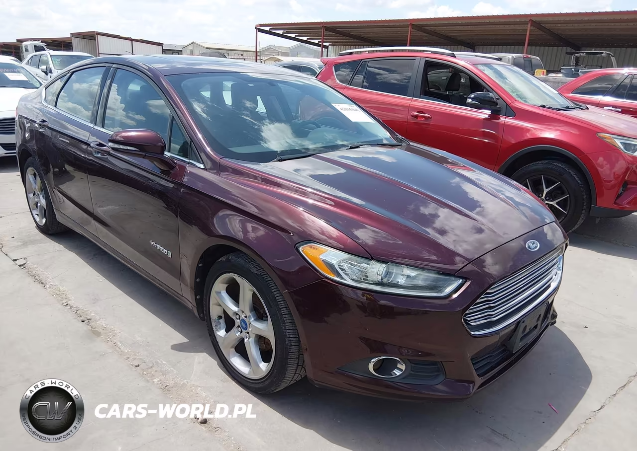 2013 Ford Fusion Hybrid Se – zdjęcie 1 z 11