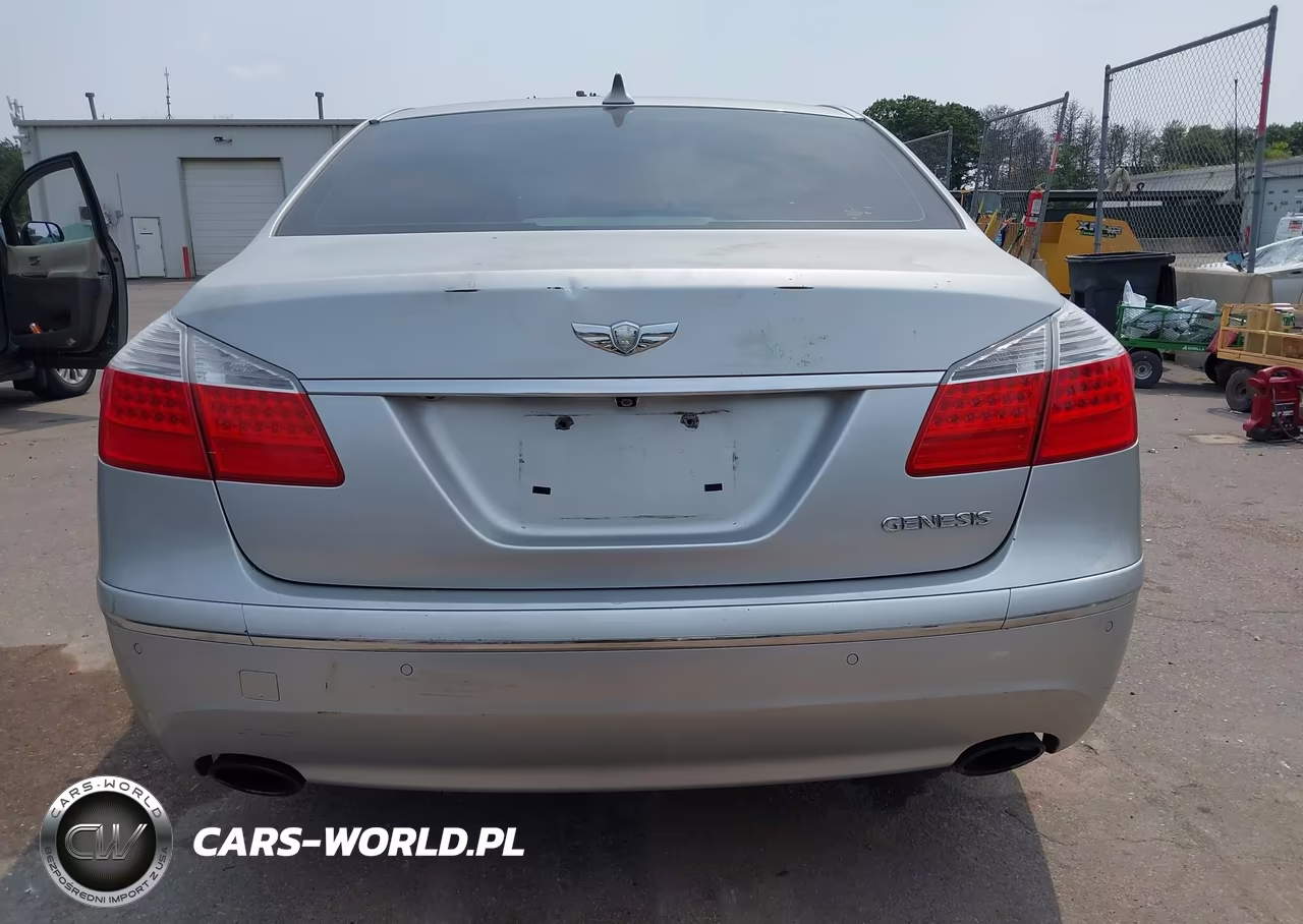 2009 Hyundai Genesis 3.8 VIN:KMHGC46E99U025951 - 16