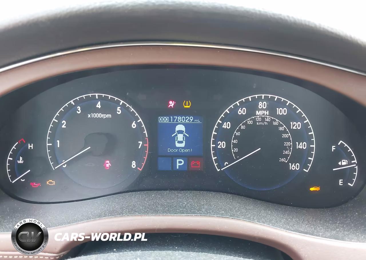 2009 Hyundai Genesis 3.8 VIN:KMHGC46E99U025951 - 7