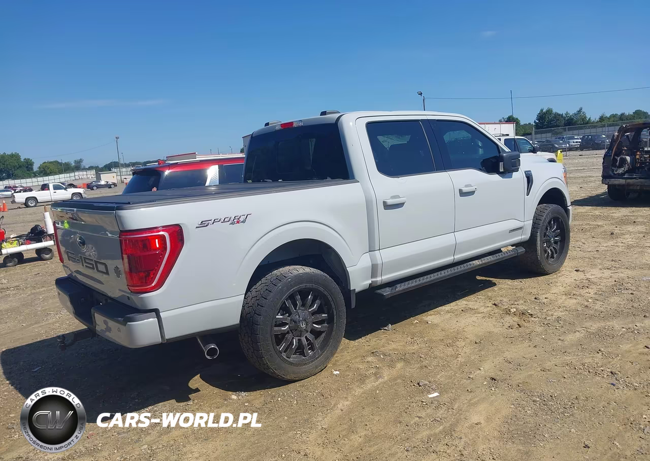 2023 Ford F-150 Xlt VIN:1FTFW1ED2PFC86631 - 4