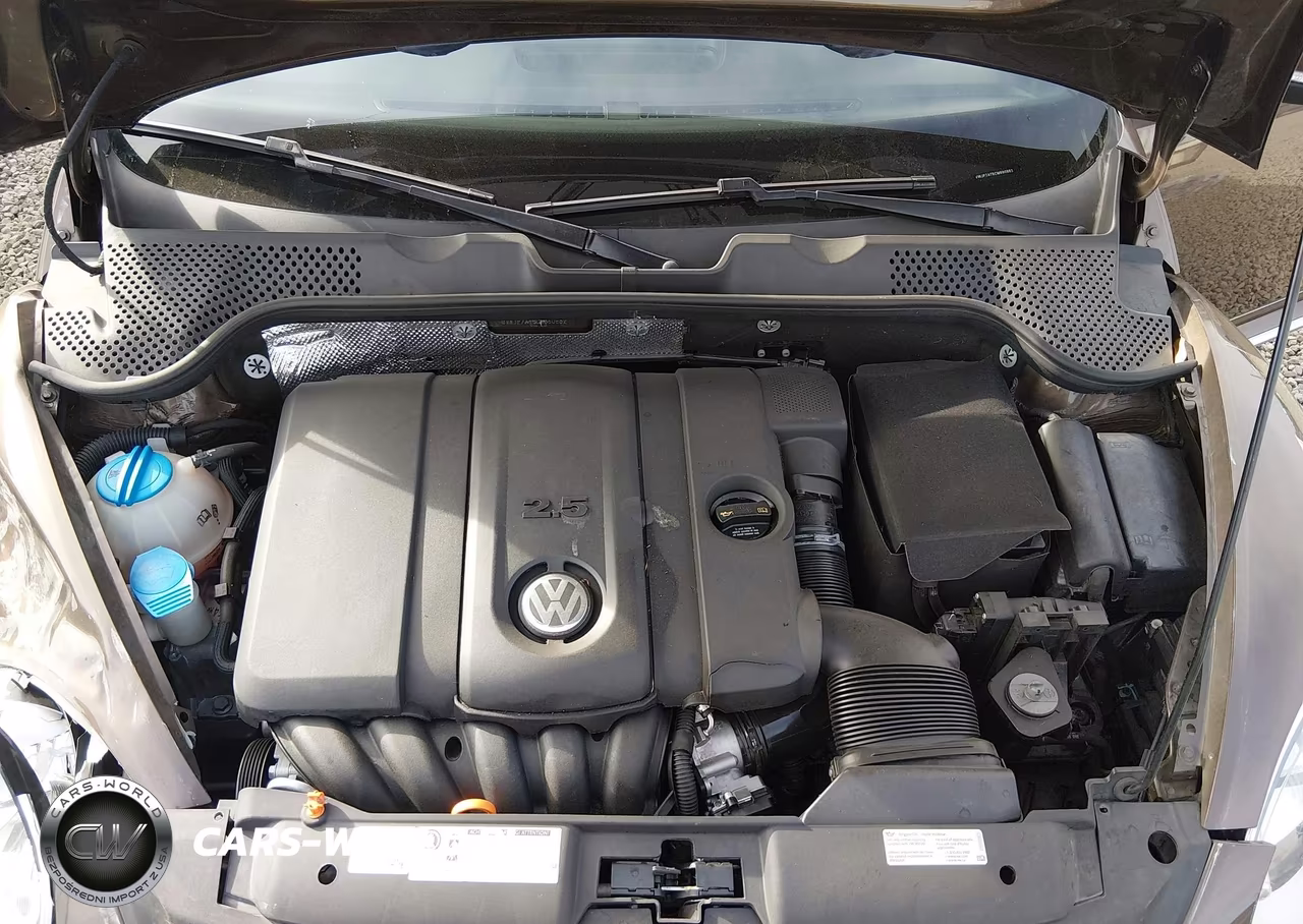 2012 Volkswagen Beetle 2.5L VIN:3VWJP7AT8CM660982 - 10
