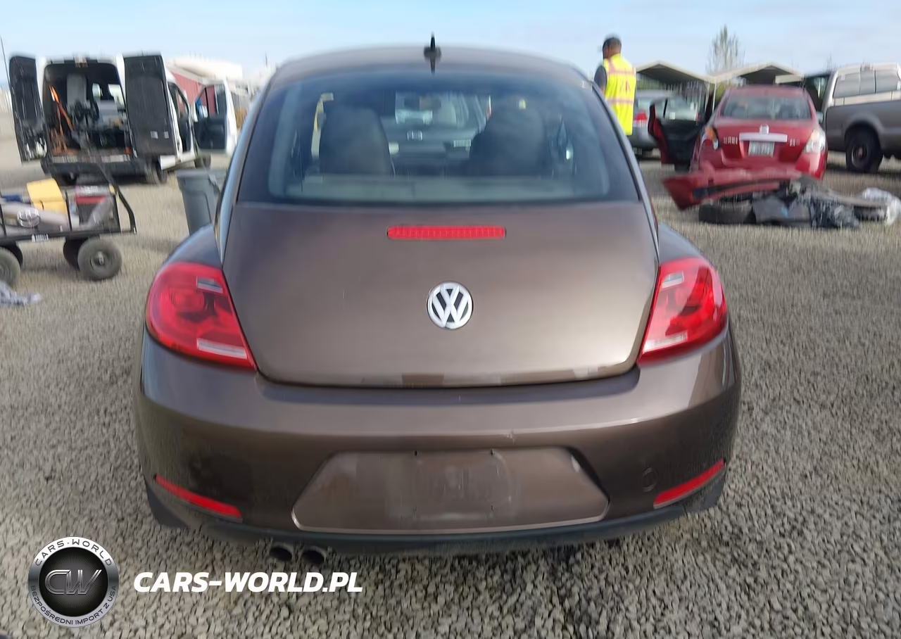 2012 Volkswagen Beetle 2.5L VIN:3VWJP7AT8CM660982 - 16