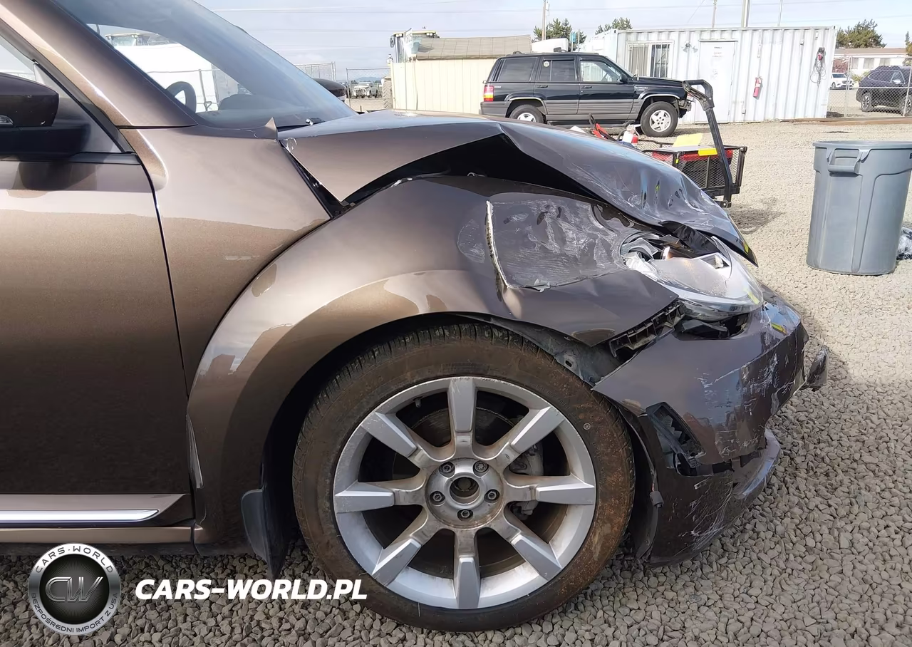 2012 Volkswagen Beetle 2.5L VIN:3VWJP7AT8CM660982 - 17