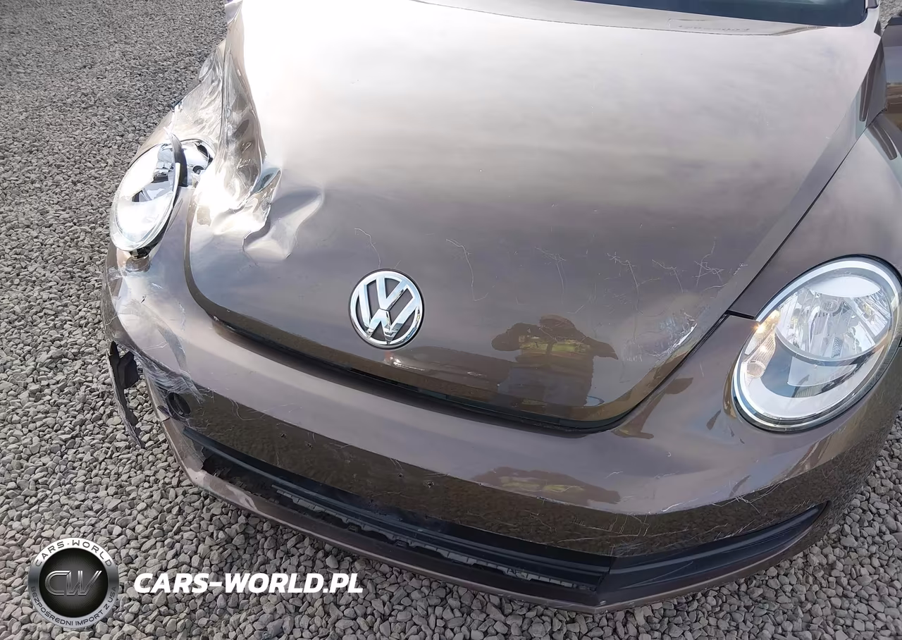 2012 Volkswagen Beetle 2.5L VIN:3VWJP7AT8CM660982 - 18