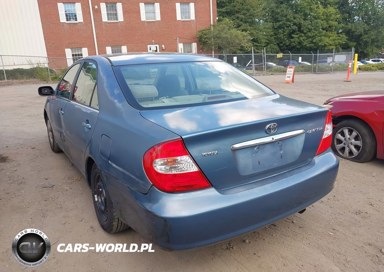 2004 Toyota Camry Le VIN:4T1BE32K74U902875 - 3