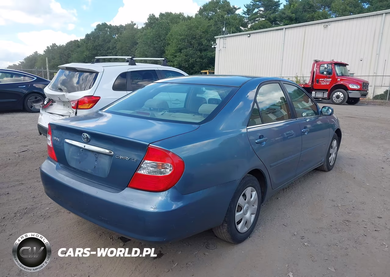 2004 Toyota Camry Le VIN:4T1BE32K74U902875 - 4