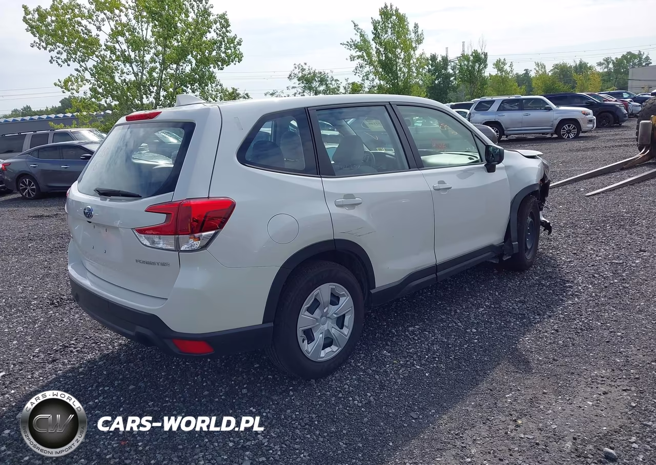 2022 Subaru Forester VIN:JF2SKAAC0NH472114 - 4