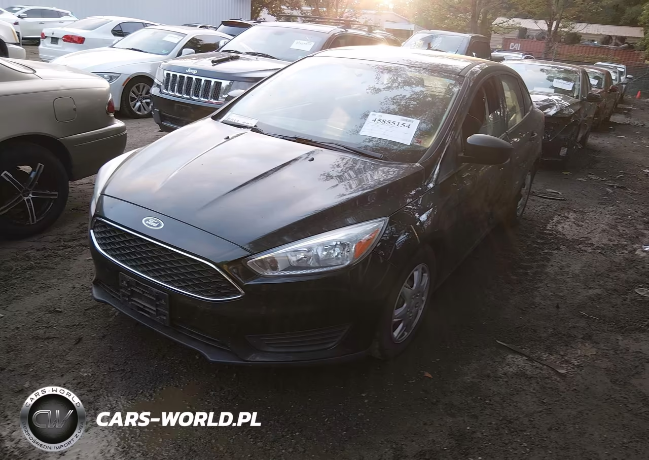 2015 Ford Focus S VIN:1FADP3E25FL377929 - 2