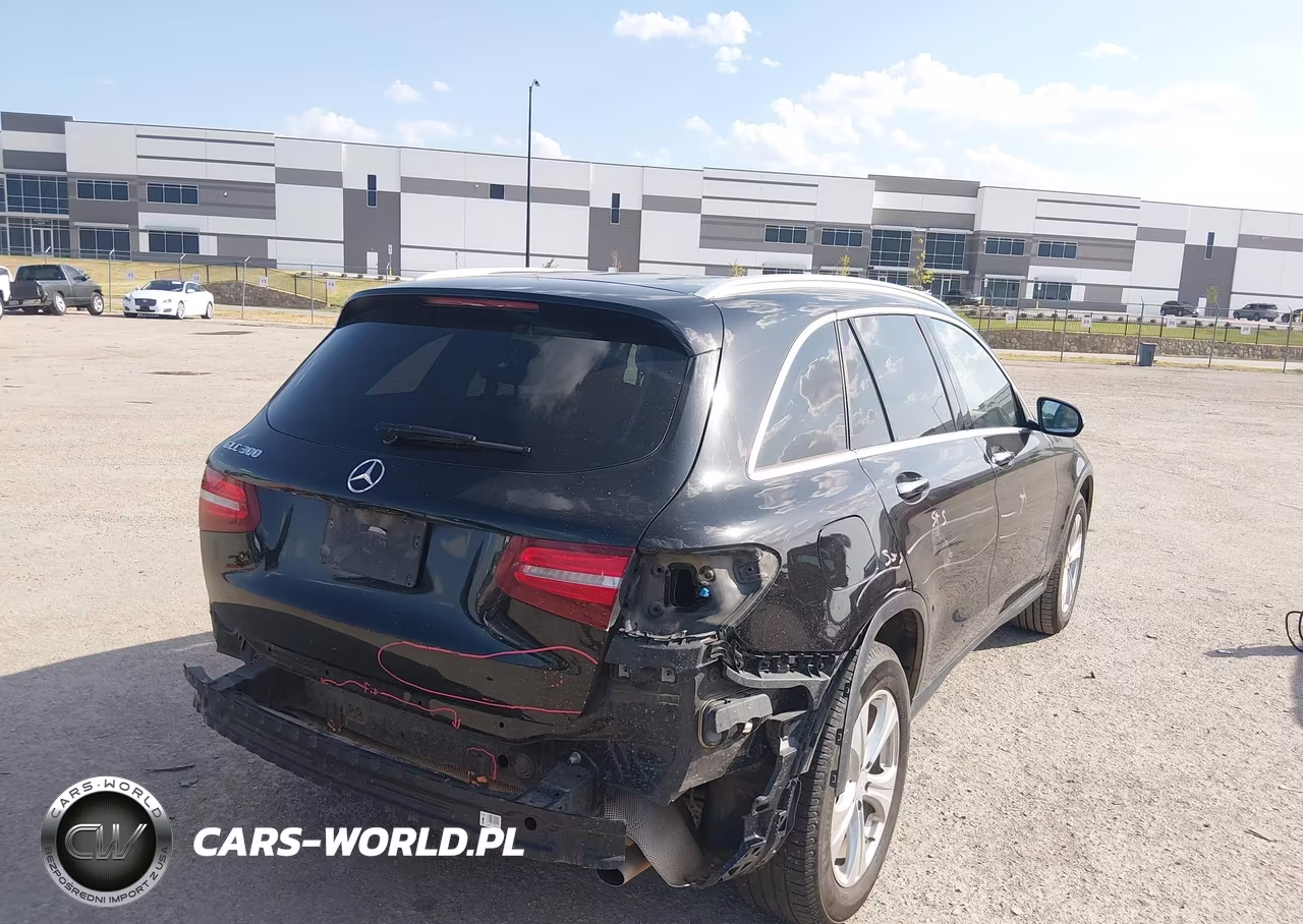 2017 Mercedes-Benz Glc 300 VIN:WDC0G4JB3HF183724 - 4