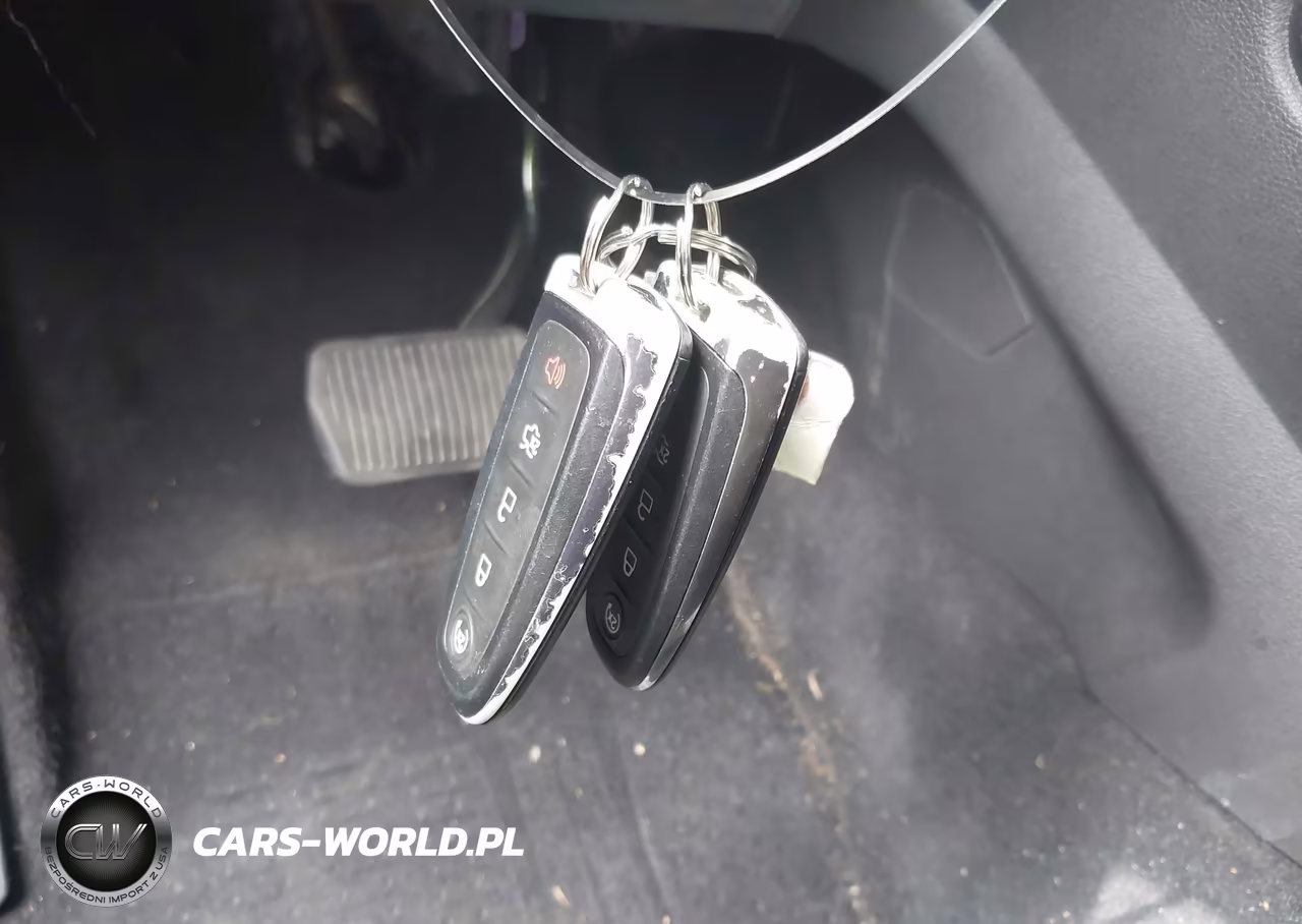 2015 Ford Escape Titanium VIN:1FMCU9J95FUA56600 - 11