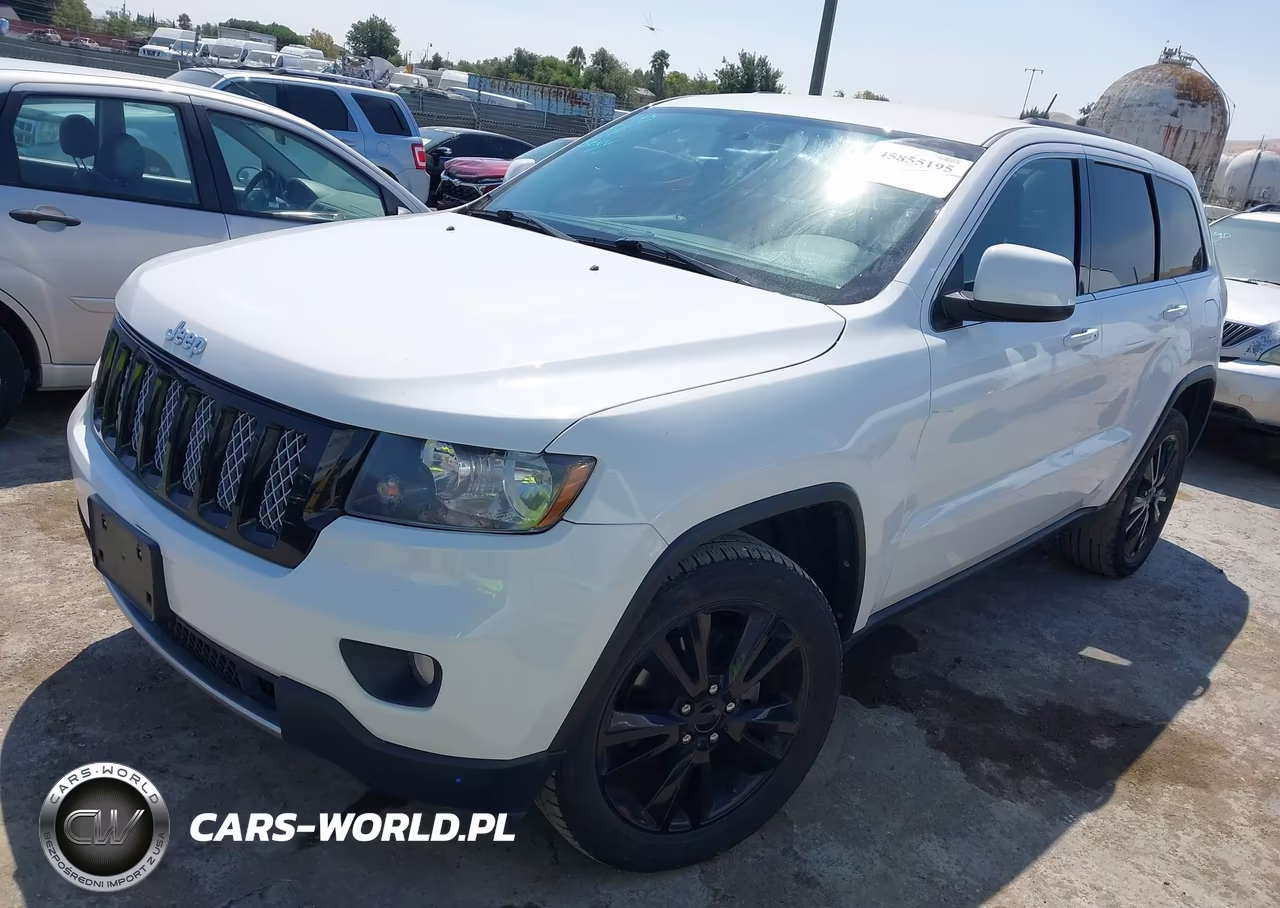 2013 Jeep Grand Cherokee Laredo Altitude VIN:1C4RJFAT3DC562110 - 2
