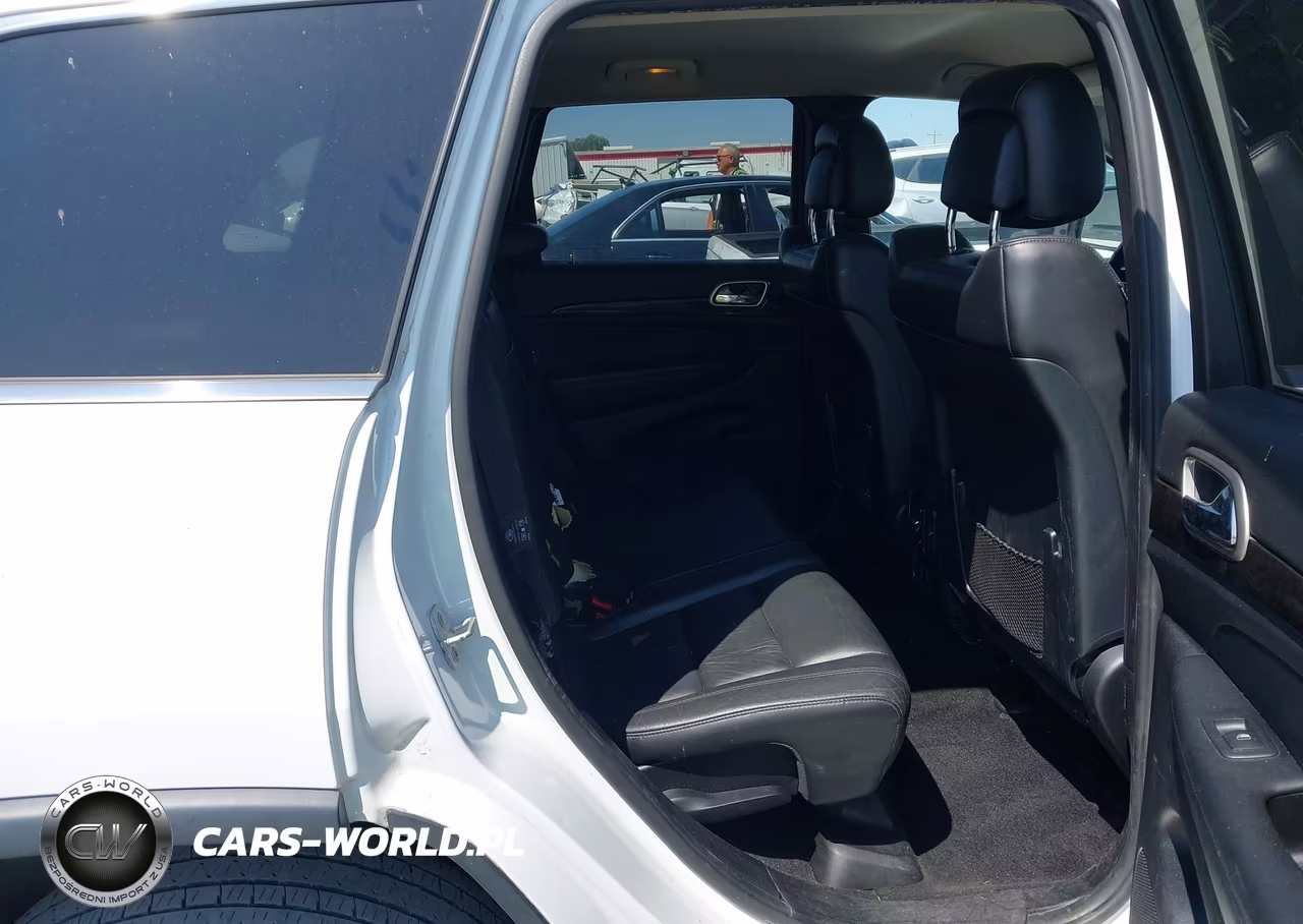 2013 Jeep Grand Cherokee Laredo Altitude VIN:1C4RJFAT3DC562110 - 8