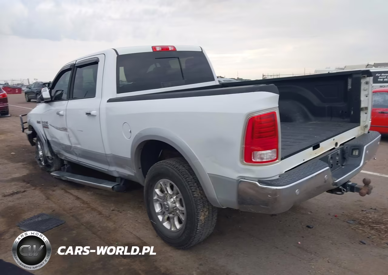 2017 Ram 2500 Laramie 4X4 6'4 Box VIN:3C6UR5FJ7HG532221 - 3