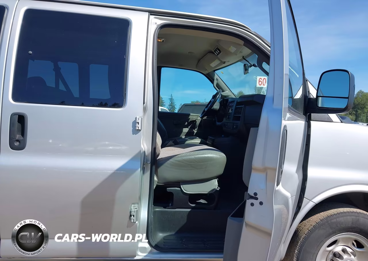 2019 Chevrolet Express 2500 Ls VIN:1GAWGEFG8K1282224 - 5
