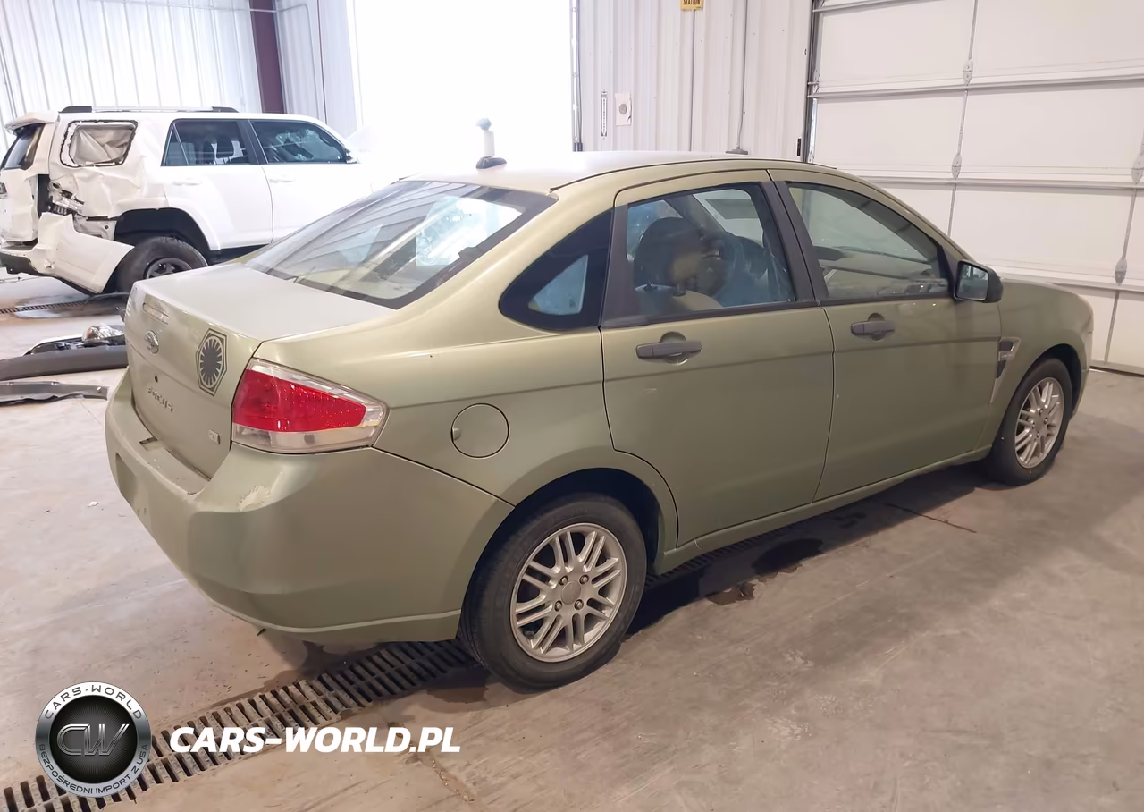 2008 Ford Focus Se VIN:1FAHP35N48W245774 - 4