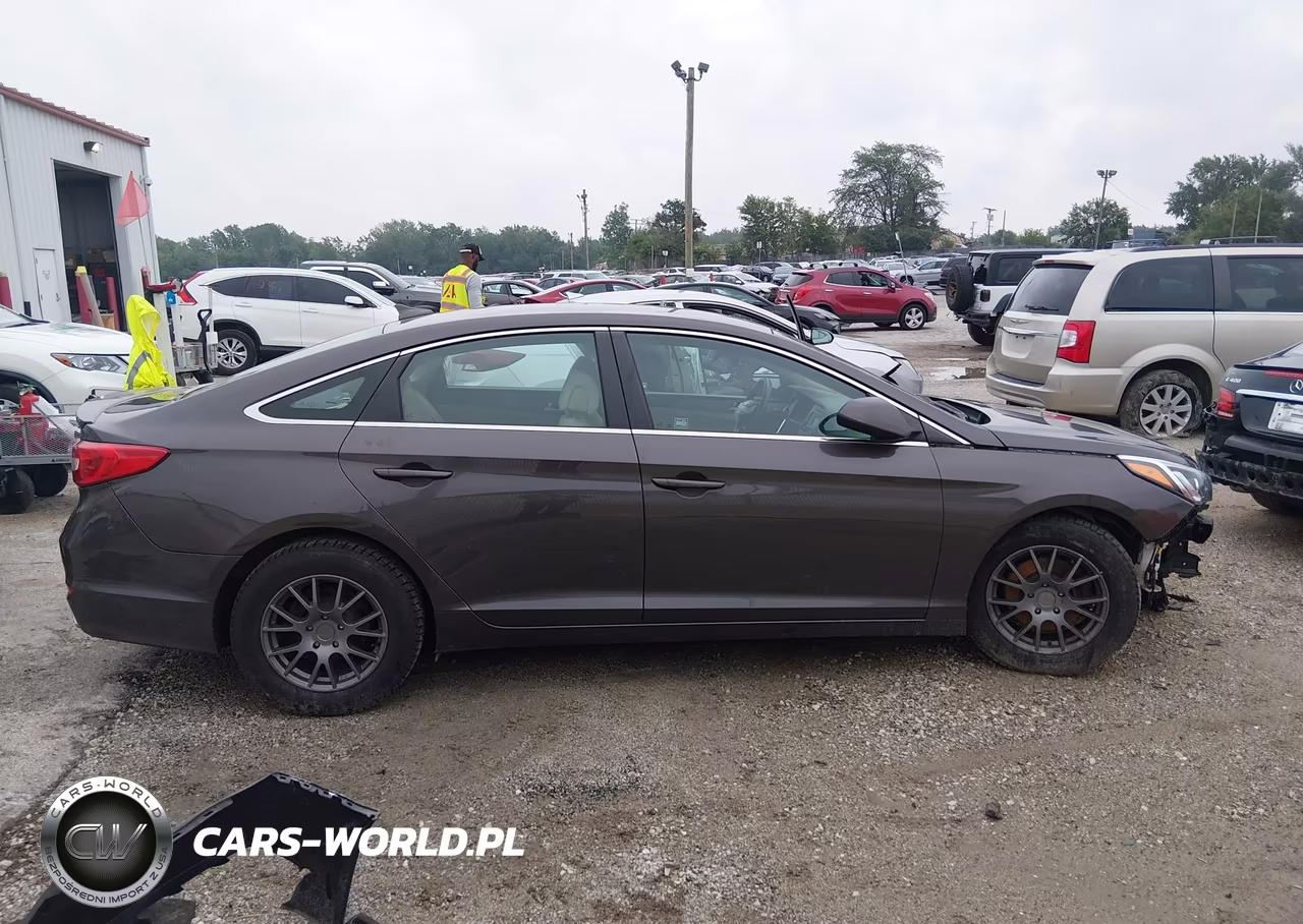 2017 Hyundai Sonata VIN:5NPE24AFXHH575263 - 14
