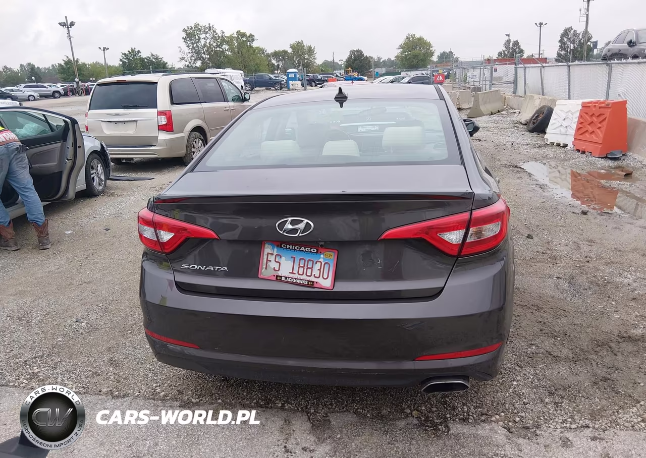 2017 Hyundai Sonata VIN:5NPE24AFXHH575263 - 17