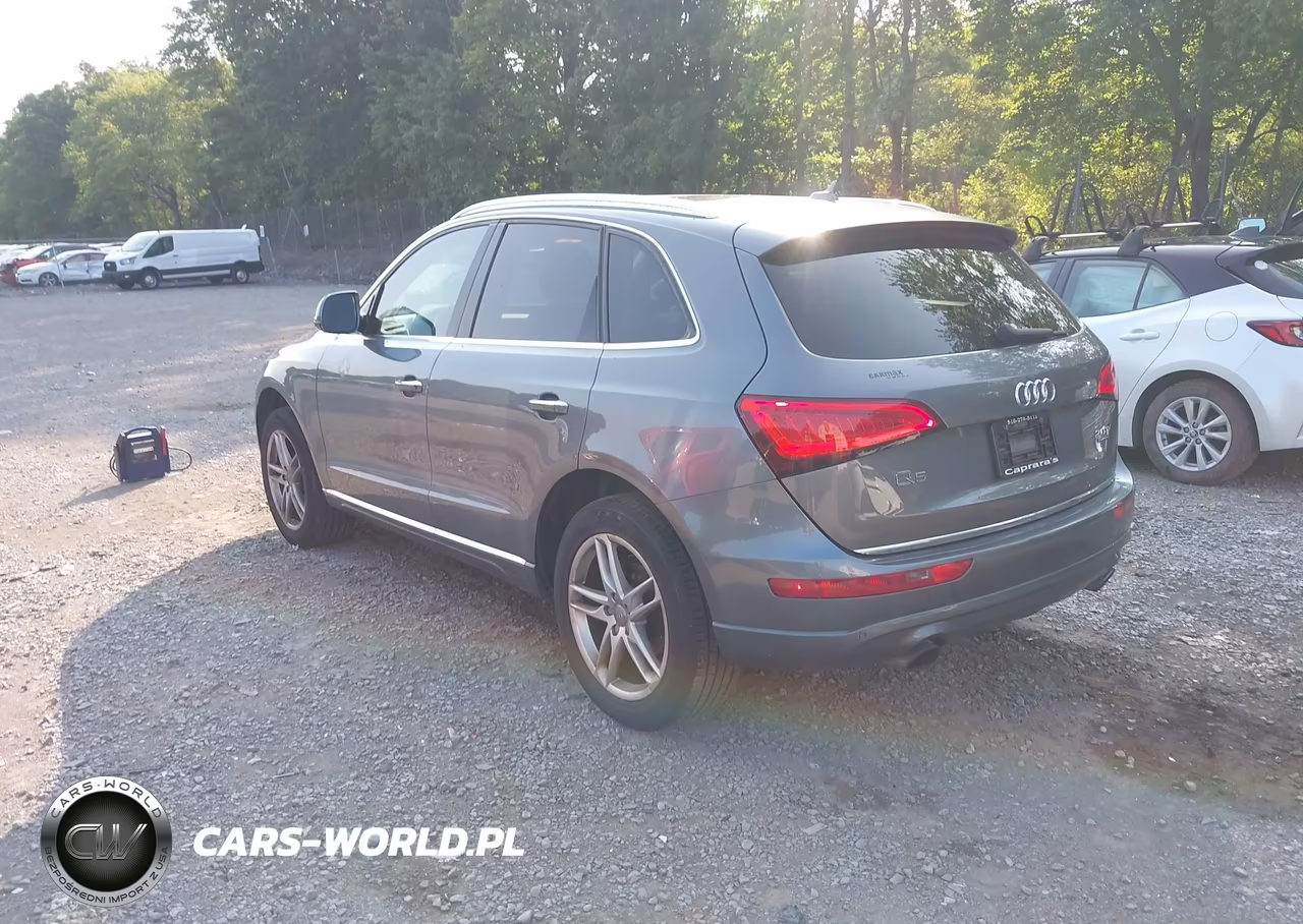 2016 Audi Q5 2.0T Premium VIN:WA1L2AFP2GA060894 - 3