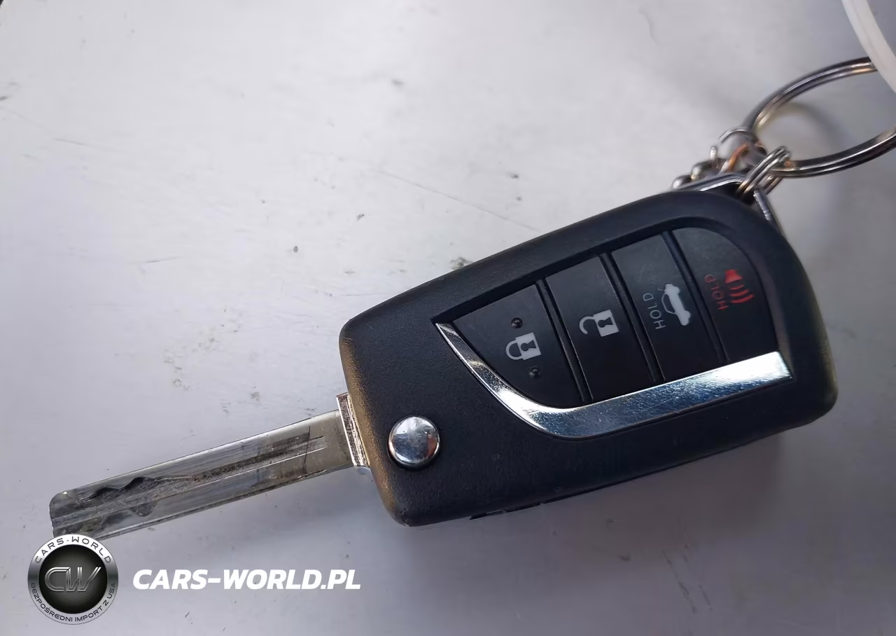 2025 Toyota Corolla Hybrid Le VIN:JTDBCMFE4S3090989 - 11