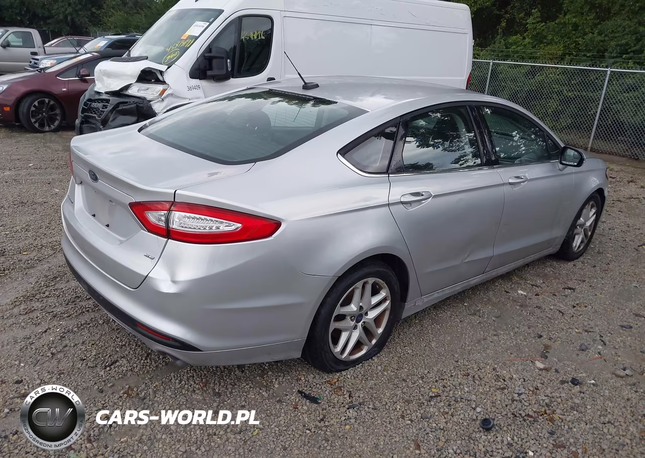 2014 Ford Fusion Se VIN:1FA6P0H70E5380755 - 4