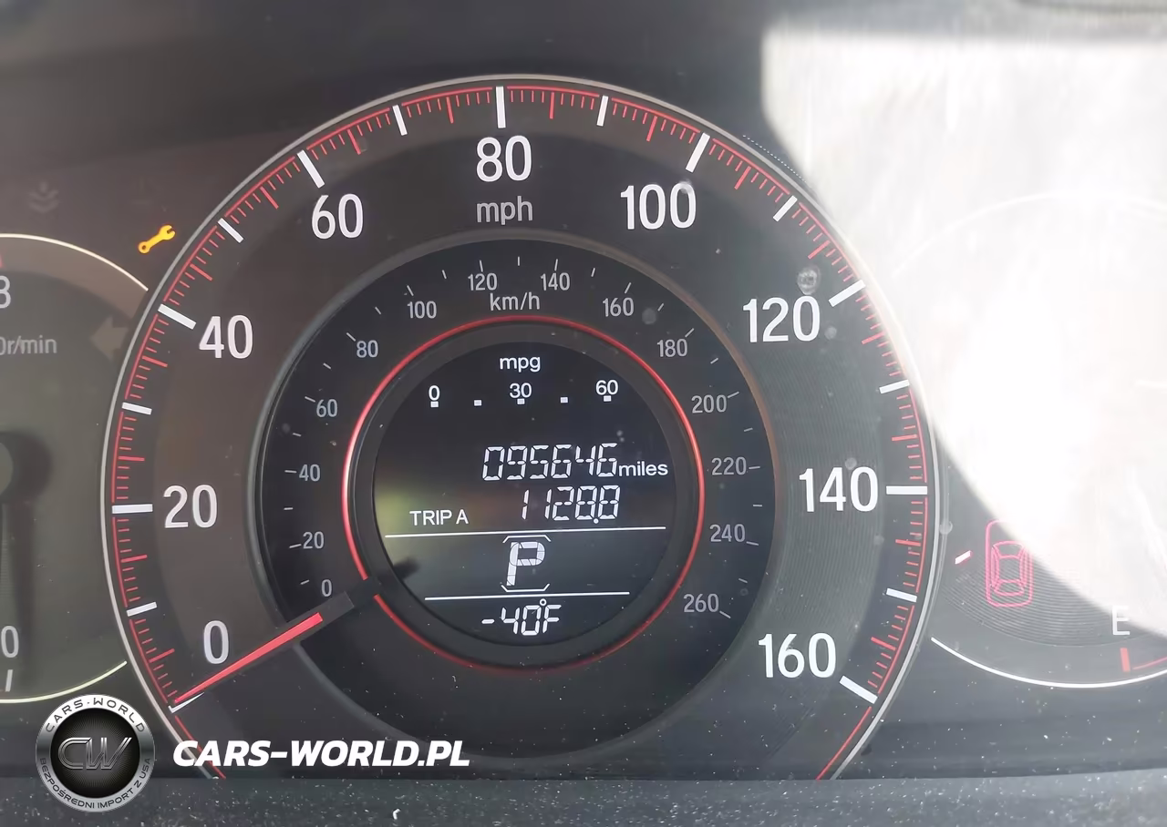 2017 Honda Accord Sport VIN:1HGCR2F52HA139684 - 15