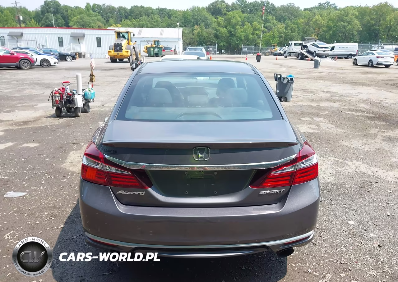 2017 Honda Accord Sport VIN:1HGCR2F52HA139684 - 16