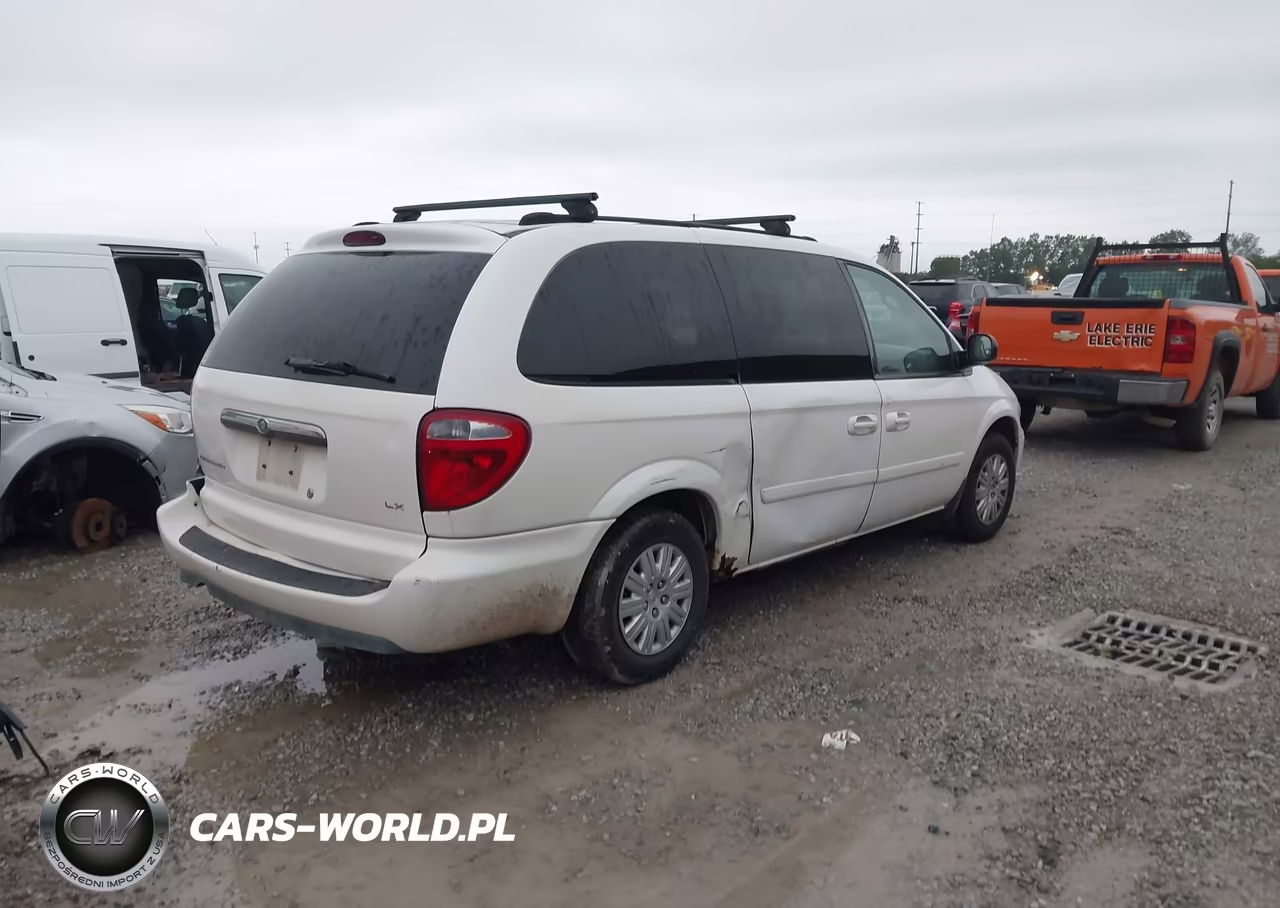 2005 Chrysler Town & Country Lx VIN:2C4GP44RX5R519189 - 4