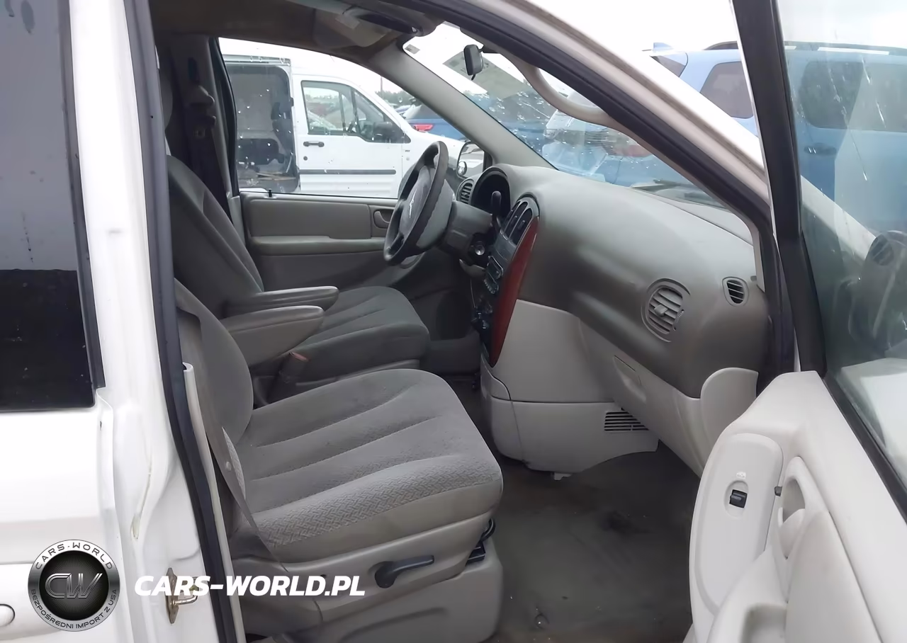 2005 Chrysler Town & Country Lx VIN:2C4GP44RX5R519189 - 5