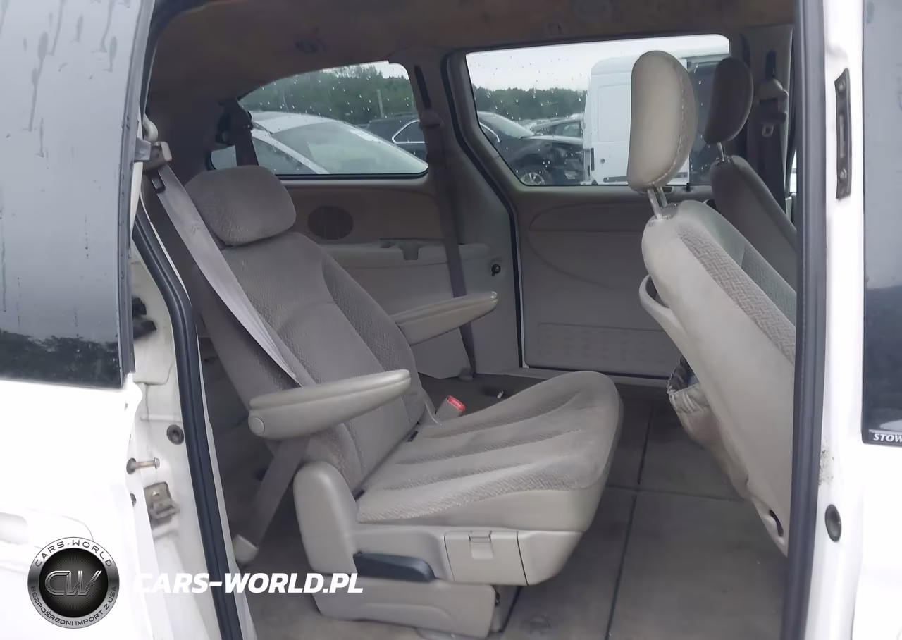 2005 Chrysler Town & Country Lx VIN:2C4GP44RX5R519189 - 8