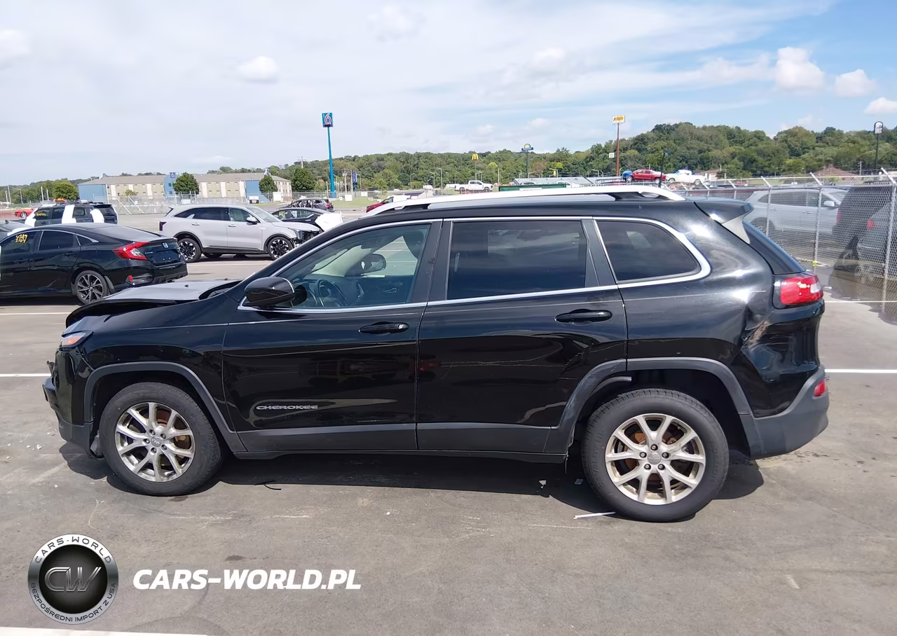2017 Jeep Cherokee Latitude VIN:1C4PJLCB2HW541442 - 14