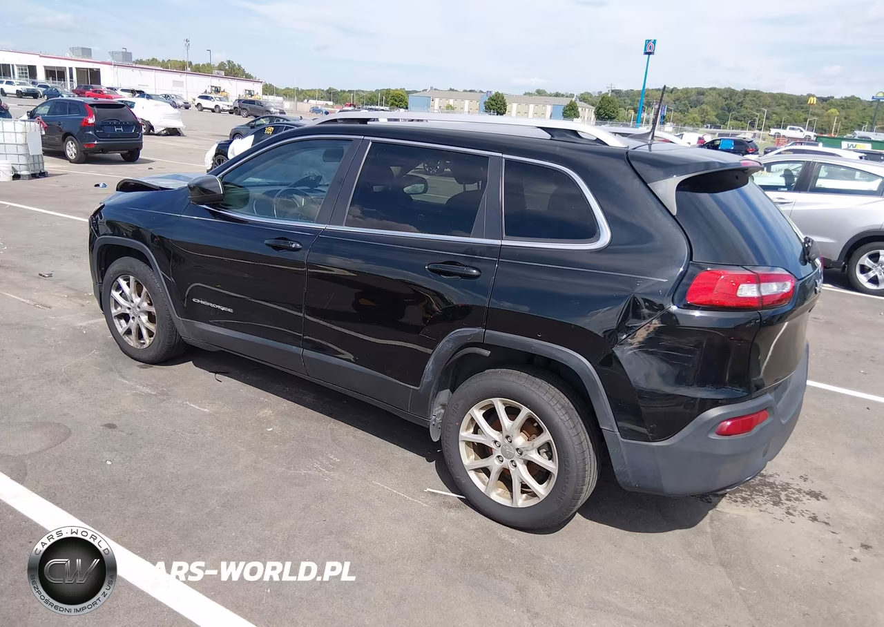 2017 Jeep Cherokee Latitude VIN:1C4PJLCB2HW541442 - 3