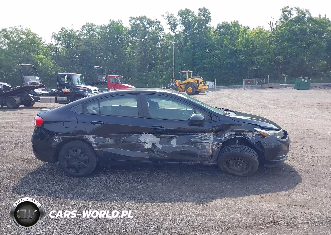 2018 Chevrolet Cruze Ls Auto VIN:1G1BC5SM6J7111036 - 13